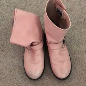 Frye’s leather boots